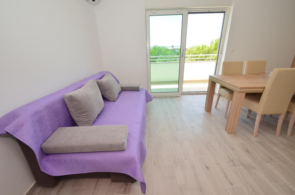 Apartment Anica Kuk Starigrad Paklenica Rum bild